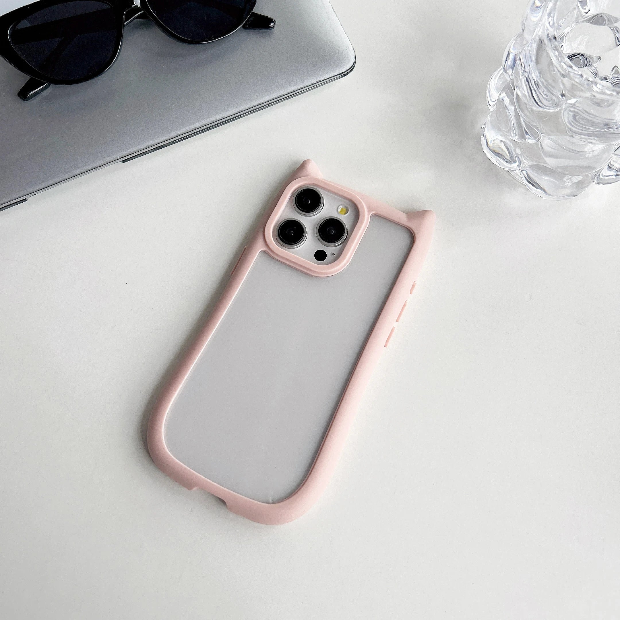 capa para iPhone com orelhas na cor rosa